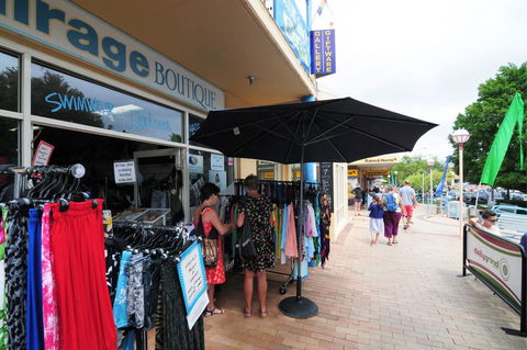 Jervis Bay Vista - Australian Directory 17