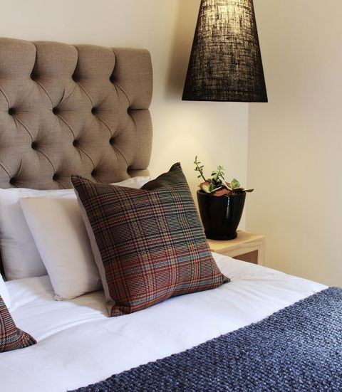Perry Street Hotel - Australian Directory 12
