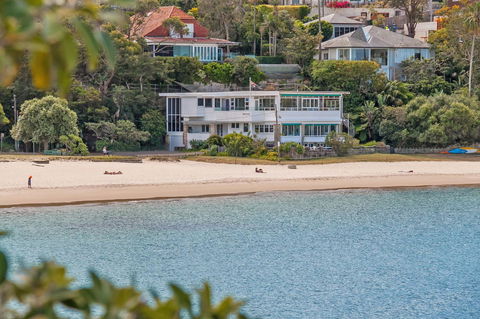 The Oriana - Australian Directory 0