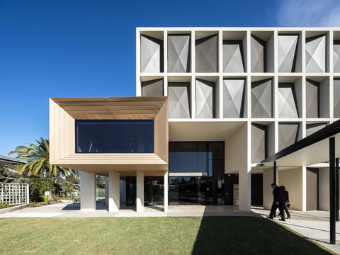 Mercure Sydney Rouse Hill - Australian Directory 23