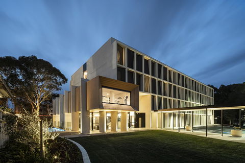 Mercure Sydney Rouse Hill - Australian Directory 21