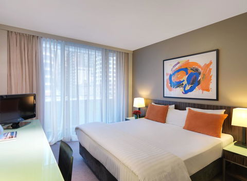 Adina Apartment Hotel Sydney, Darling Harbour - Australian Directory 2