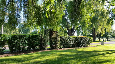 Moruya Motel - Australian Directory 30