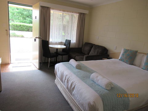 Moruya Motel - Australian Directory 23