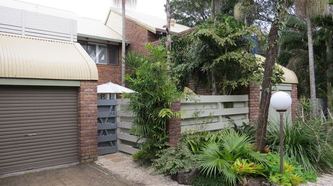 Treetops Everglades Villa - Australian Directory 34