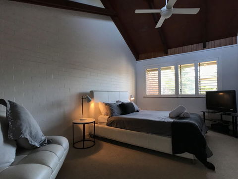 Treetops Everglades Villa - Australian Directory 26