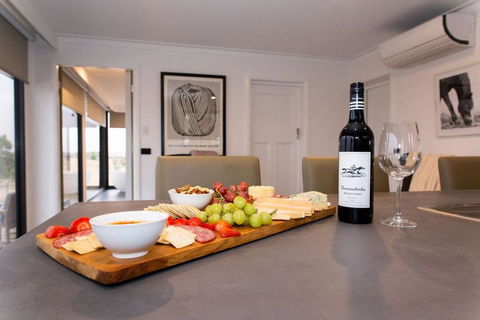 Belisi Farmstay Cottage - Australian Directory 8