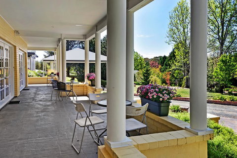 Bundanoon Lodge - Australian Directory 23