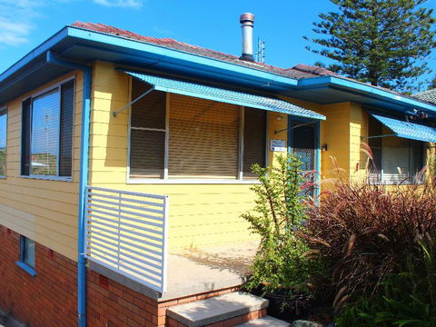 Pinny Paradise - Australian Directory 0