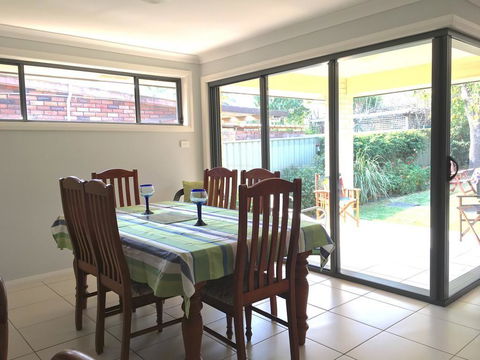 Sydney Amazing Holiday Home Bridal BnB - Australian Directory 2