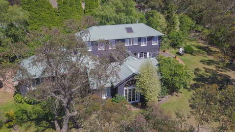 Mountainside B & B - Australian Directory 8