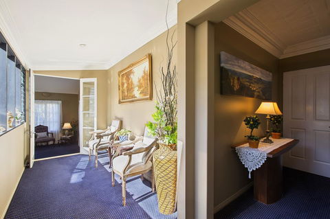 Mountainside B & B - Australian Directory 15