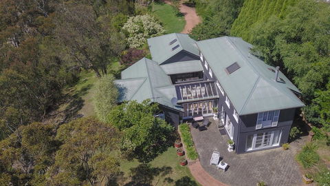 Mountainside B & B - Australian Directory 7