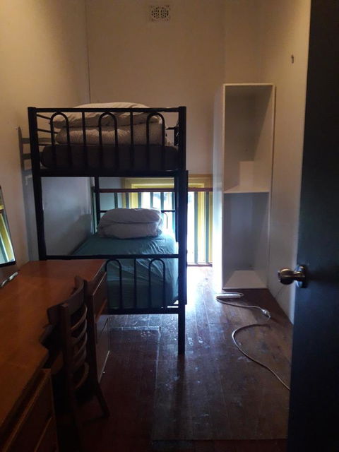 Clover Backpackers - Australian Directory 39