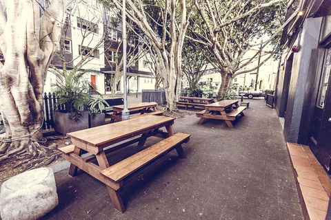 Clover Backpackers - Australian Directory 20
