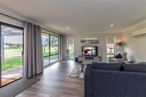 Horizons Retreat & Golf, Villa 133 - Australian Directory 2
