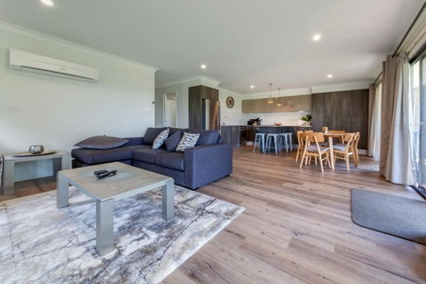 Horizons Retreat & Golf, Villa 133 - Australian Directory 3