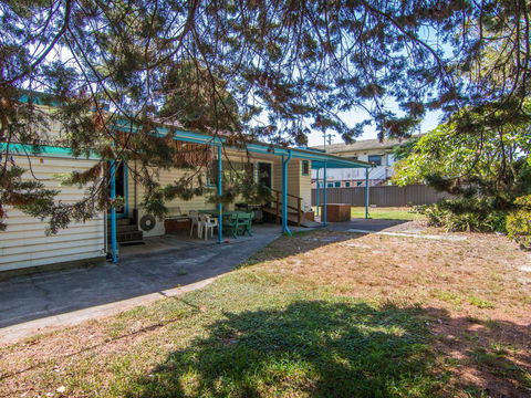 11 Peel Street - Australian Directory 1