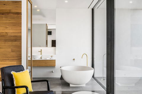 Sundays At Byron - Australian Directory 31