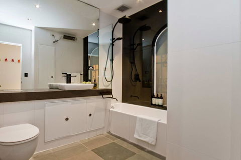 3 Storey Home Close Walk To Fox Studios SCG & City - Australian Directory 27