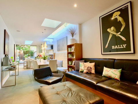 3 Storey Home Close Walk To Fox Studios SCG & City - Australian Directory 12
