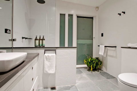3 Storey Home Close Walk To Fox Studios SCG & City - Australian Directory 16