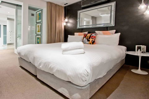 3 Storey Home Close Walk To Fox Studios SCG & City - Australian Directory 10