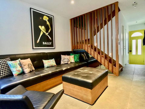 3 Storey Home Close Walk To Fox Studios SCG & City - Australian Directory 23