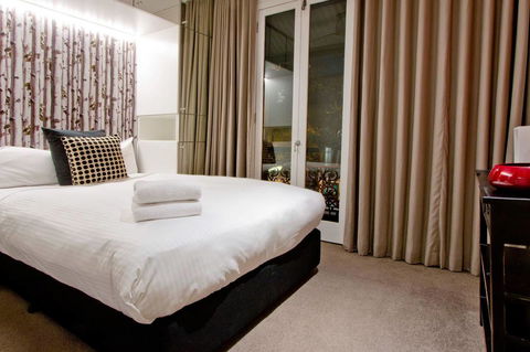 3 Storey Home Close Walk To Fox Studios SCG & City - Australian Directory 25