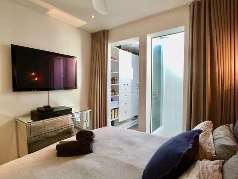 3 Storey Home Close Walk To Fox Studios SCG & City - Australian Directory 17
