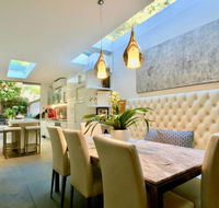 3 Storey Home Close Walk to Fox Studios SCG  City - Australian Directory
