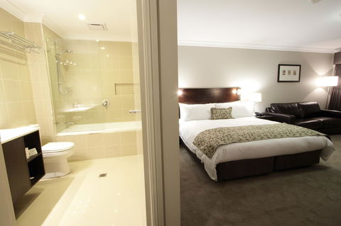 Carlyle Suites & Apartments - Australian Directory 10