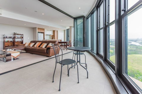 180Â° Water View Three Bedroom (wooden Furniture) - Australian Directory 7
