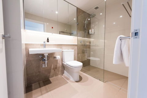 180Â° Water View Three Bedroom (wooden Furniture) - Australian Directory 27