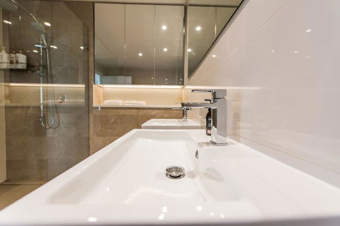 180Â° Water View Three Bedroom (wooden Furniture) - Australian Directory 17