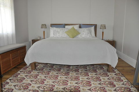 Caledonia Cottage - Australian Directory 21