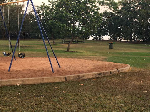 Nightcliff Foreshore Getaway - McKay Gardens - Australian Directory 34