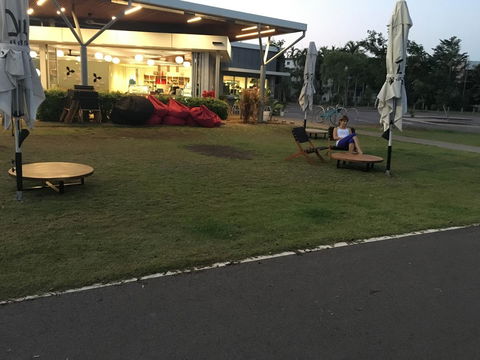 Nightcliff Foreshore Getaway - McKay Gardens - Australian Directory 22