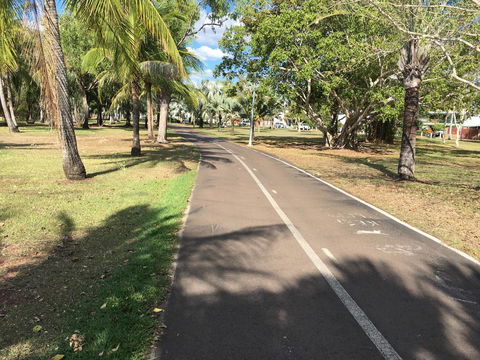 Nightcliff Foreshore Getaway - McKay Gardens - Australian Directory 37