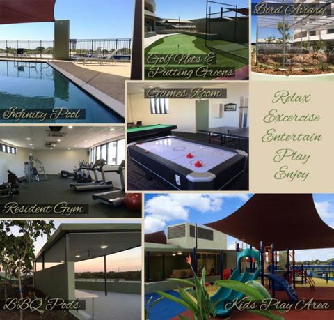 Nomikis\'On The Avenue - Australian Directory 3