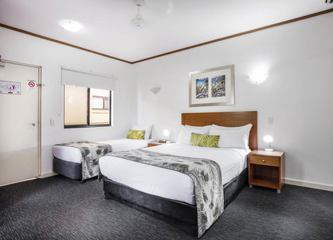 Mercure Darwin Airport Resort - Australian Directory 17