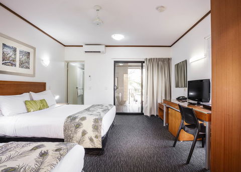 Mercure Darwin Airport Resort - Australian Directory 16