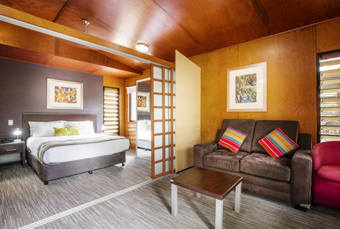Mercure Darwin Airport Resort - Australian Directory 2