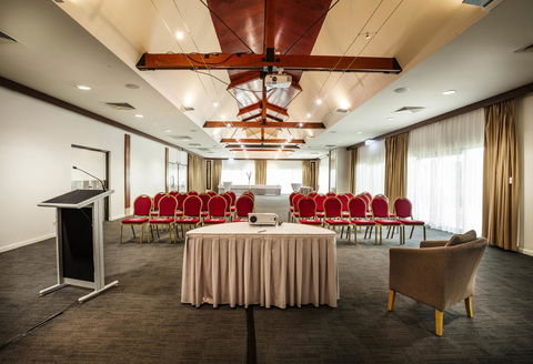 Mercure Darwin Airport Resort - Australian Directory 36