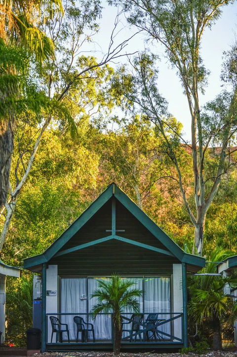 Desert Palms Alice Springs - Australian Directory 25