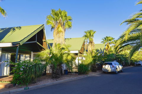 Desert Palms Alice Springs - Australian Directory 15