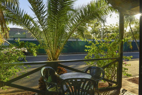 Desert Palms Alice Springs - Australian Directory 36