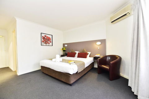 Diplomat Hotel Alice Springs - Australian Directory 25