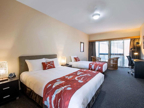 Mercure Kakadu Crocodile - Australian Directory 42