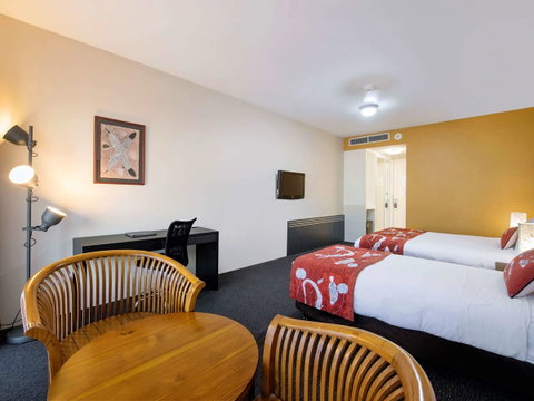 Mercure Kakadu Crocodile - Australian Directory 39